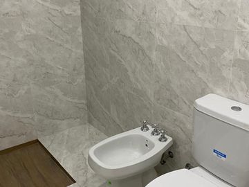 DEPARTAMENTO 3  AMB.  A ESTRENAR C/BALCON y COCHERA- LAS HERAS 38 - RAMOS MEJIA