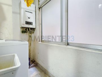 Blanco Encalada 2500 - Amplio departamento de 4 ambientes con dependencia - Belgrano