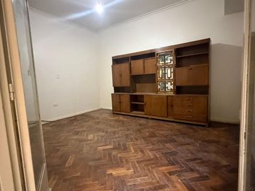 CABALLITO/Departamento en PB de 3 Amb con Dos Patios/Oportunidad