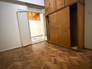 CABALLITO/Departamento en PB de 3 Amb con Dos Patios/Oportunidad