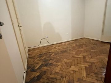 CABALLITO/Departamento en PB de 3 Amb con Dos Patios/Oportunidad