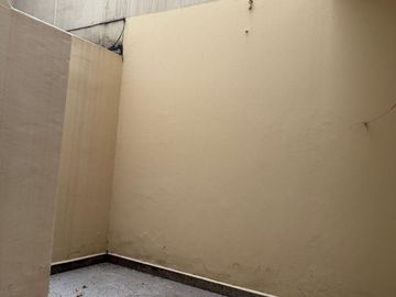 CABALLITO/Departamento en PB de 3 Amb con Dos Patios/Oportunidad