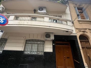 CABALLITO/Departamento en PB de 3 Amb con Dos Patios/Oportunidad