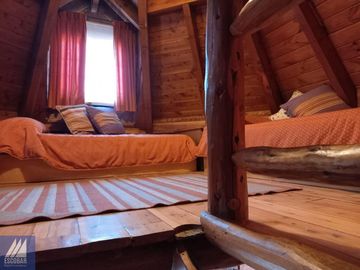 GRAN CASA + CABAÑA ADICIONAL- BUSTILLO Y NILPI