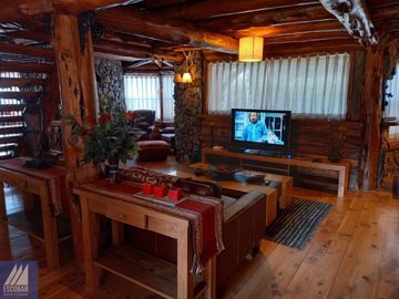 GRAN CASA + CABAÑA ADICIONAL- BUSTILLO Y NILPI