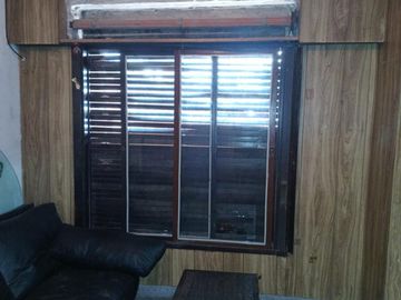 CASA IDEAL DOS FAMILIA / DOS PLANTAS / VENTA EN BLOCK O DIVIDIDAS.