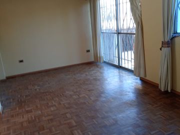 Se vende  casa esquina en Quilpue