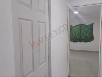 Propiedad en venta de 6 loft y 4 mini Departamentos   en  Lomas  de  Casa Blanca