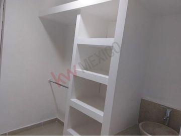 Propiedad en venta de 6 loft y 4 mini Departamentos   en  Lomas  de  Casa Blanca
