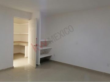 Propiedad en venta de 6 loft y 4 mini Departamentos   en  Lomas  de  Casa Blanca