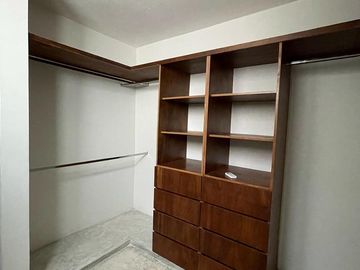 CASA REMODELADA EN EL CENTRO DE MÉRIDA