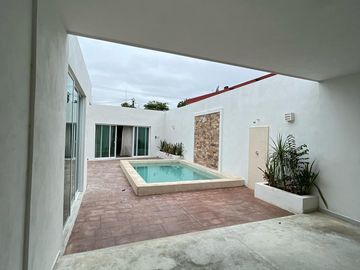 CASA REMODELADA EN EL CENTRO DE MÉRIDA