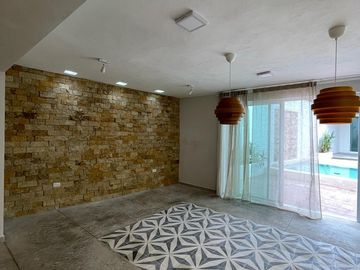CASA REMODELADA EN EL CENTRO DE MÉRIDA