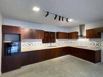CASA REMODELADA EN EL CENTRO DE MÉRIDA