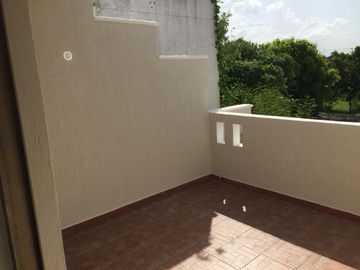 Casa en Venta sobre Av. en Las Américas