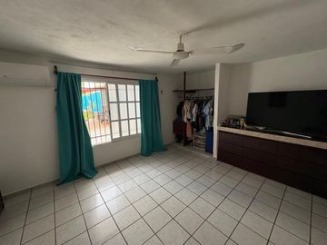 Casa en venta en el centro de Merida, Santiago