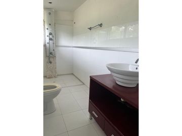 CASA EN PRIMERA LNEA DE LA PLAYA SABANILLA