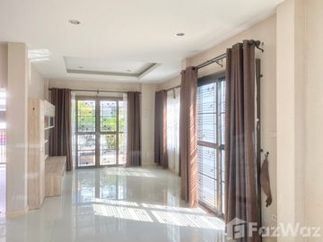 3 Bedroom House for sale at Baan Benjawan Grand