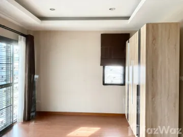 3 Bedroom House for sale at Baan Benjawan Grand