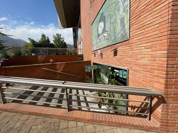Local comercial en venta en HUECHURABA