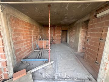 Exc. depto. de 2 amb. c/ balcón al frente - Toilette y Baño en Suite - 45.93m2