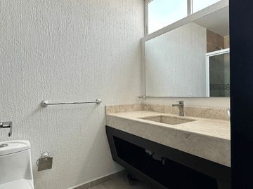 Departamento en Venta, 3 recamaras, fácil acceso a Blvd.Forjadores y Explanada