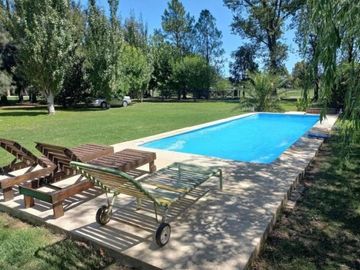 Casa quinta en venta - 3 Dormitorios 1 Baño - 1.800Mts2 - General Hornos