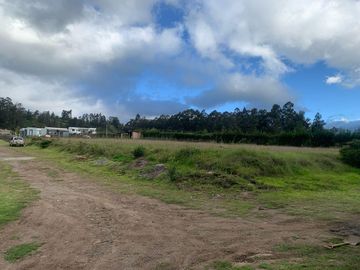 TERRENO EN VENTA 2.500 M2 ESQUINERO-PIFO