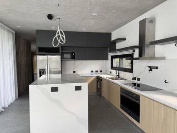 CASA EN VENTA, PUERTOS ESCOBAR, BARRIO COSTAS