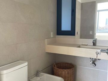Departamento en  Venta 2 ambientes   escritorio y balcón con parrilla