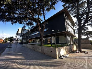 Alquiler /  Departamento 2 ambientes en Pilar / Apto Profesional
