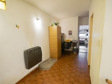 Casa de 4 ambientes con cochera en venta en Martinez