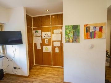 Casa de 4 ambientes con cochera en venta en Martinez