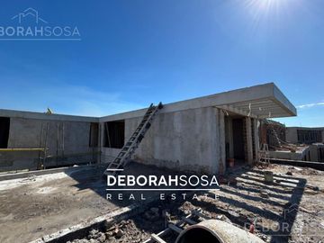 Casa en Venta 5 ambientes - Al Agua - Puertos Zona Norte