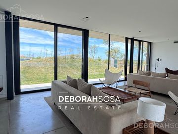 Casa en Venta 5 ambientes - Al Agua - Puertos Zona Norte