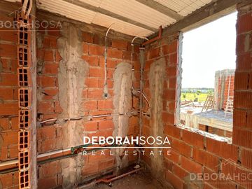 Casa en Venta 5 ambientes - Al Agua - Puertos Zona Norte