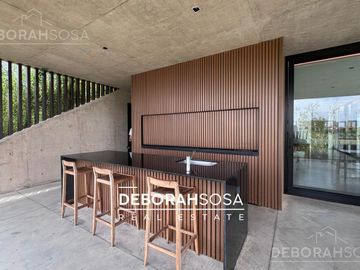 Casa en Venta 5 ambientes - Al Agua - Puertos Zona Norte