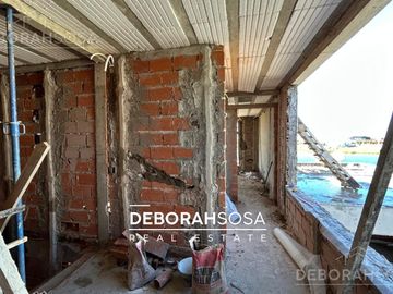 Casa en Venta 5 ambientes - Al Agua - Puertos Zona Norte