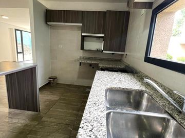 Casa en  VILLA BELGRANO 3 DORMITORIOS 3 BAÑOS
