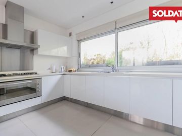 Venta casa al lago, Barrio Los Castores, Nordelta