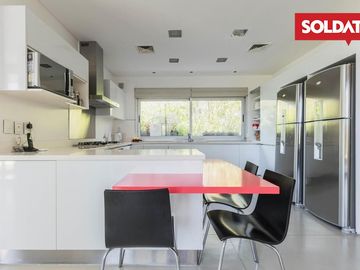 Venta casa al lago, Barrio Los Castores, Nordelta