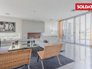 Venta casa al lago, Barrio Los Castores, Nordelta