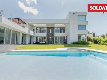 Venta casa al lago, Barrio Los Castores, Nordelta