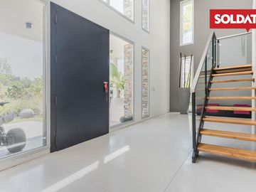 Venta casa al lago, Barrio Los Castores, Nordelta