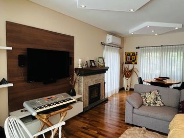 Casa en  venta Solar Del Bosque, Canning. 6 amb. 3 hab.