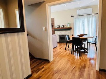 Casa en  venta Solar Del Bosque, Canning. 6 amb. 3 hab.