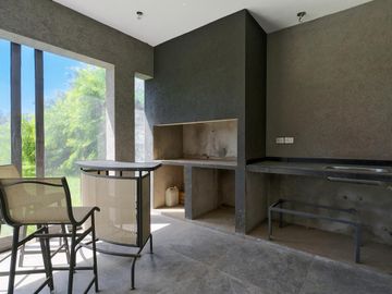 CASA EN VENTA 7 AMBIENTES CANNING