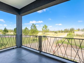 CASA EN VENTA 7 AMBIENTES CANNING