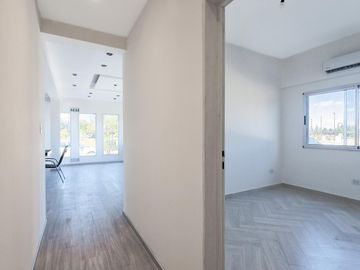 CASA EN VENTA 7 AMBIENTES CANNING