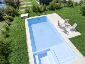 CASA EN VENTA 7 AMBIENTES CANNING